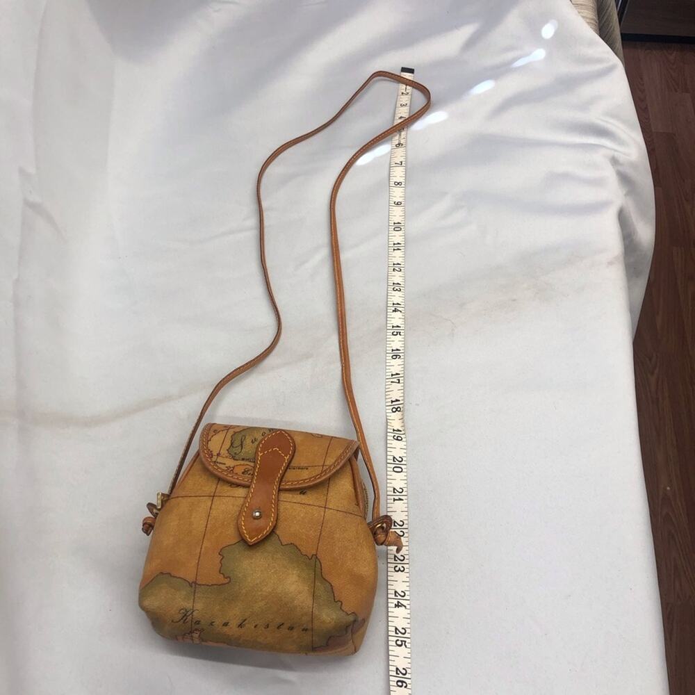 Alverio Martin Classe Geo Tan Leather Crossbody Bag - Picture 13 of 16